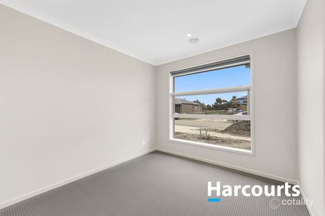 Property photo of 22 Athletic Circuit Clyde VIC 3978