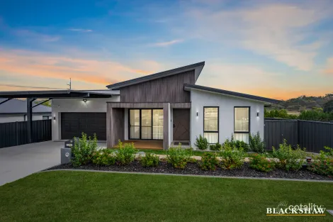 19 Mccauley Ave, Googong, NSW 2620