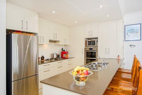 Property photo of 18 Britannia Parade Hindmarsh Island SA 5214