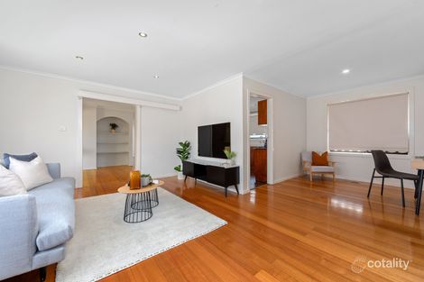 Property photo of 8 Halifax Close St Albans VIC 3021