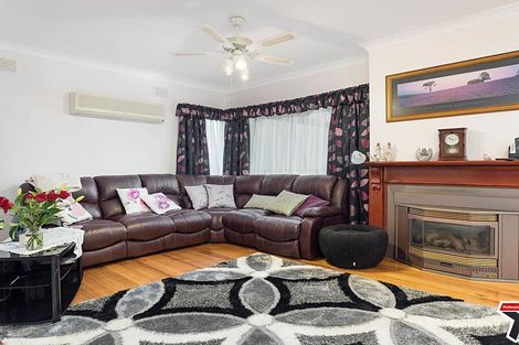 Property photo of 17 Old Warburton Road Seville VIC 3139