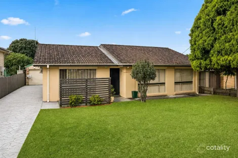 27 LOFTUS DR, BARRACK HEIGHTS, NSW 2528