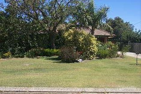 13 Cambridge Rd, Forrestfield, WA 6058