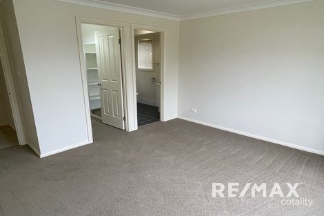 Property photo of 32 Yarrawah Crescent Bourkelands NSW 2650