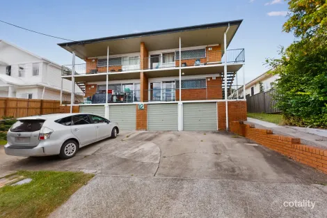 1/12 Parooba Ave, Camp Hill, QLD 4152