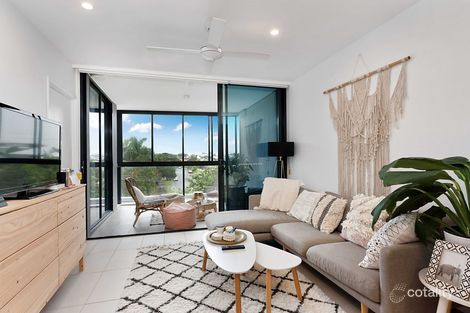 Property photo of 2021/123 Cavendish Road Coorparoo QLD 4151