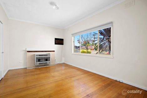 Property photo of 5 Moya Crescent Noble Park VIC 3174