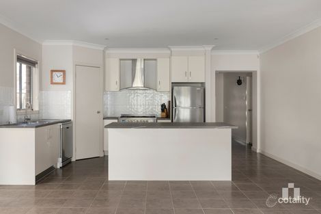 Property photo of 19 Bower Way Doreen VIC 3754