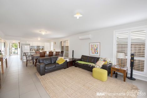 Property photo of 11 Hargrave Avenue Middleton Grange NSW 2171