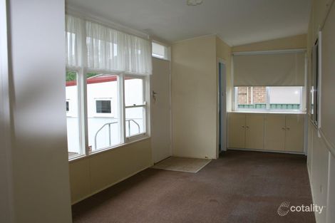 Property photo of 30 Ellengowan Crescent Fairy Meadow NSW 2519