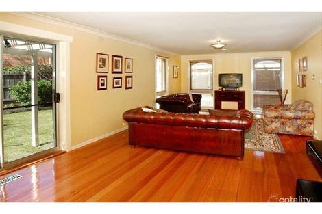 Property photo of 5 Farrer Court Doncaster East VIC 3109