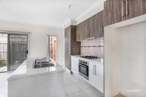 Property photo of 4 Robinia Grove Werribee VIC 3030