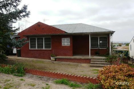 8 Veness St, West Bathurst, NSW 2795