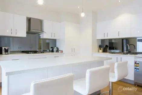 Property photo of 2 Holt Street Bendigo VIC 3550