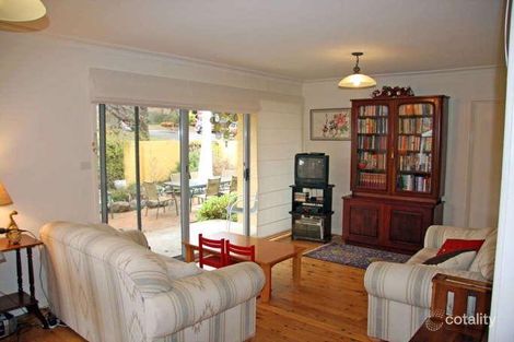 Property photo of 18 Bamford Street Hughes ACT 2605