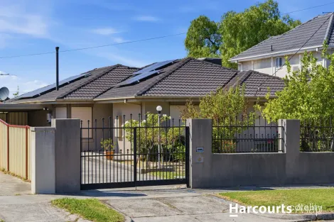 7 Jindabyne Ave, Dandenong North, VIC 3175