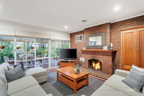 Property photo of 39 Collendina Crescent Greensborough VIC 3088