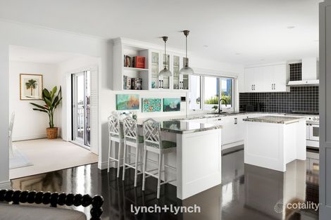 Property photo of 10 Tudor Road Rosebud VIC 3939