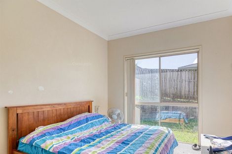 Property photo of 212 Billinghurst Crescent Upper Coomera QLD 4209