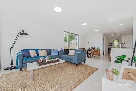 Property photo of 16 Kings Road Taringa QLD 4068