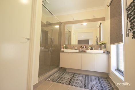 Property photo of 1 Vigor Street Craigieburn VIC 3064