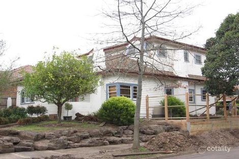 2 Ruskin Rd, Glen Iris, VIC 3146