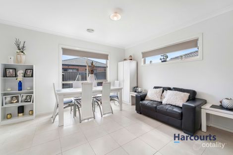 Property photo of 56 Lansdowne Parade Tarneit VIC 3029