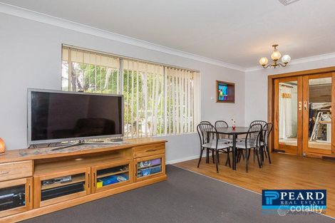 Property photo of 11 Gwalia Place Gosnells WA 6110