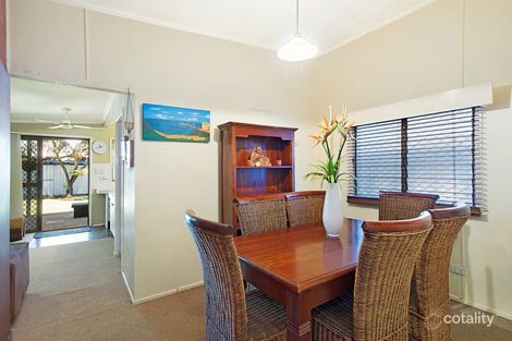 Property photo of 38 Twenty Fifth Avenue Palm Beach QLD 4221