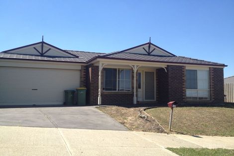 Property photo of 12 Ash Crescent Pakenham VIC 3810
