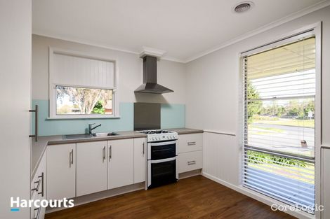 Property photo of 1 Bouvardia Crescent Frankston North VIC 3200