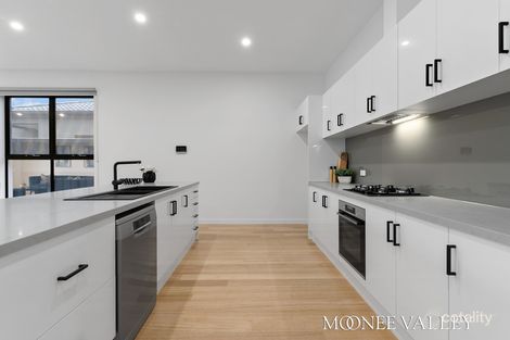 Property photo of 54 Quinn Grove Keilor East VIC 3033