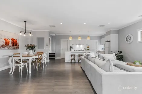 Property photo of 8 Cruz Court Yarra Glen VIC 3775