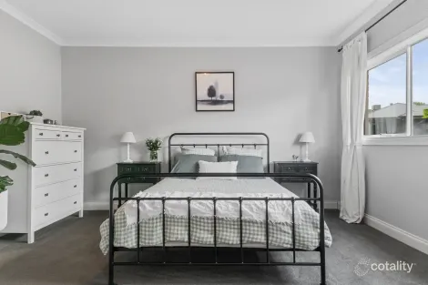 Property photo of 8 Cruz Court Yarra Glen VIC 3775