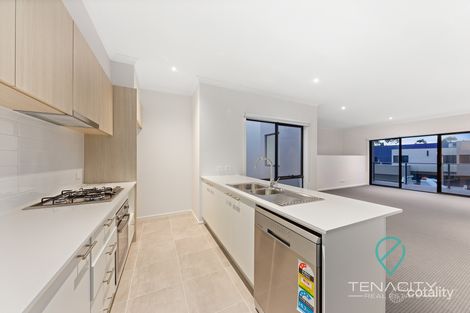 Property photo of 69 Queen Circuit Sunshine VIC 3020