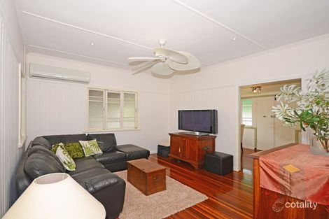 Property photo of 9 Pine Street Torquay QLD 4655