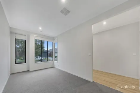 Property photo of 7 Amberfield Street Mickleham VIC 3064