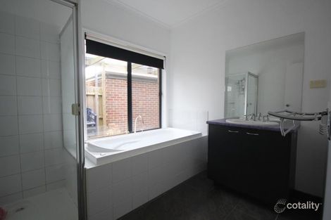 Property photo of 2/14 Semillion Place Waurn Ponds VIC 3216
