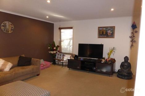 Property photo of 16 Sommersby Road Point Cook VIC 3030