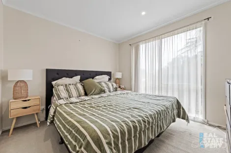 Property photo of 6 Nilufa Court Hampton Park VIC 3976