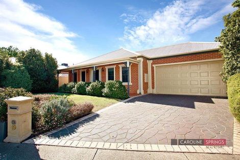 Property photo of 19 Blakeville Drive Caroline Springs VIC 3023