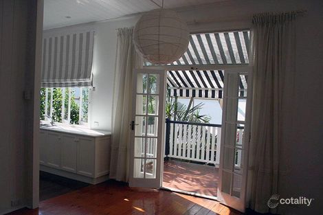 Property photo of 18 Bartley Street Spring Hill QLD 4000