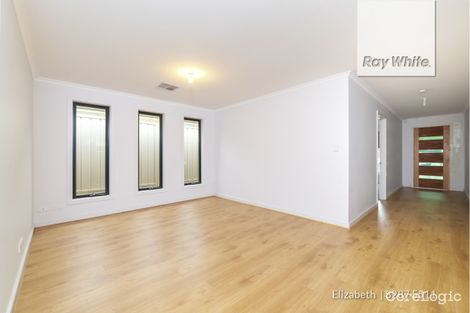 Property photo of 9 Stakes Crescent Elizabeth Downs SA 5113
