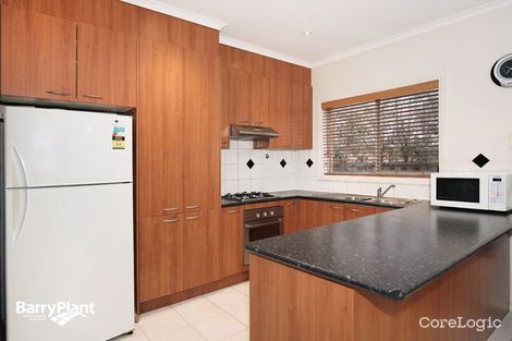 Property photo of 17 Beechville Place Craigieburn VIC 3064