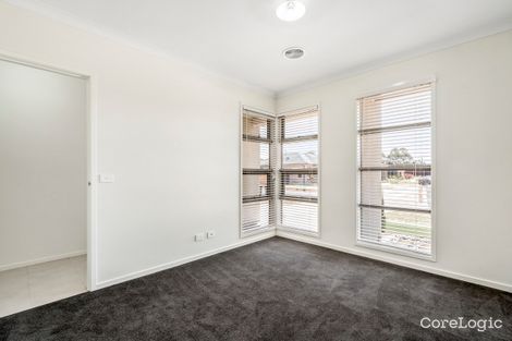 Property photo of 11 Wully Street Thornhill Park VIC 3335