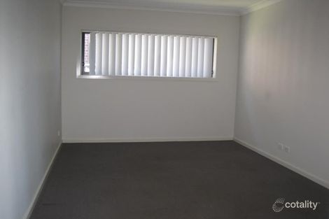 Property photo of 18 Howard Loop Oran Park NSW 2570