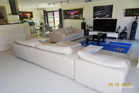 Property photo of 12 Shamrock Street Ormiston QLD 4160