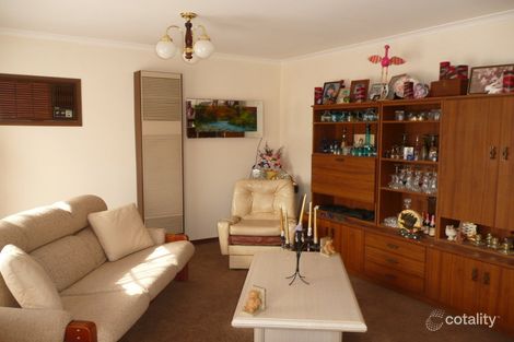 Property photo of 3 Whimbrel Court Werribee VIC 3030
