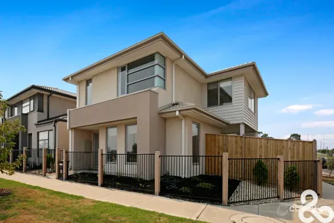 6 MACEDON PDE, WOLLERT, VIC 3750