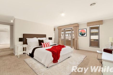 Property photo of 13 Gravillia Grove Wantirna South VIC 3152